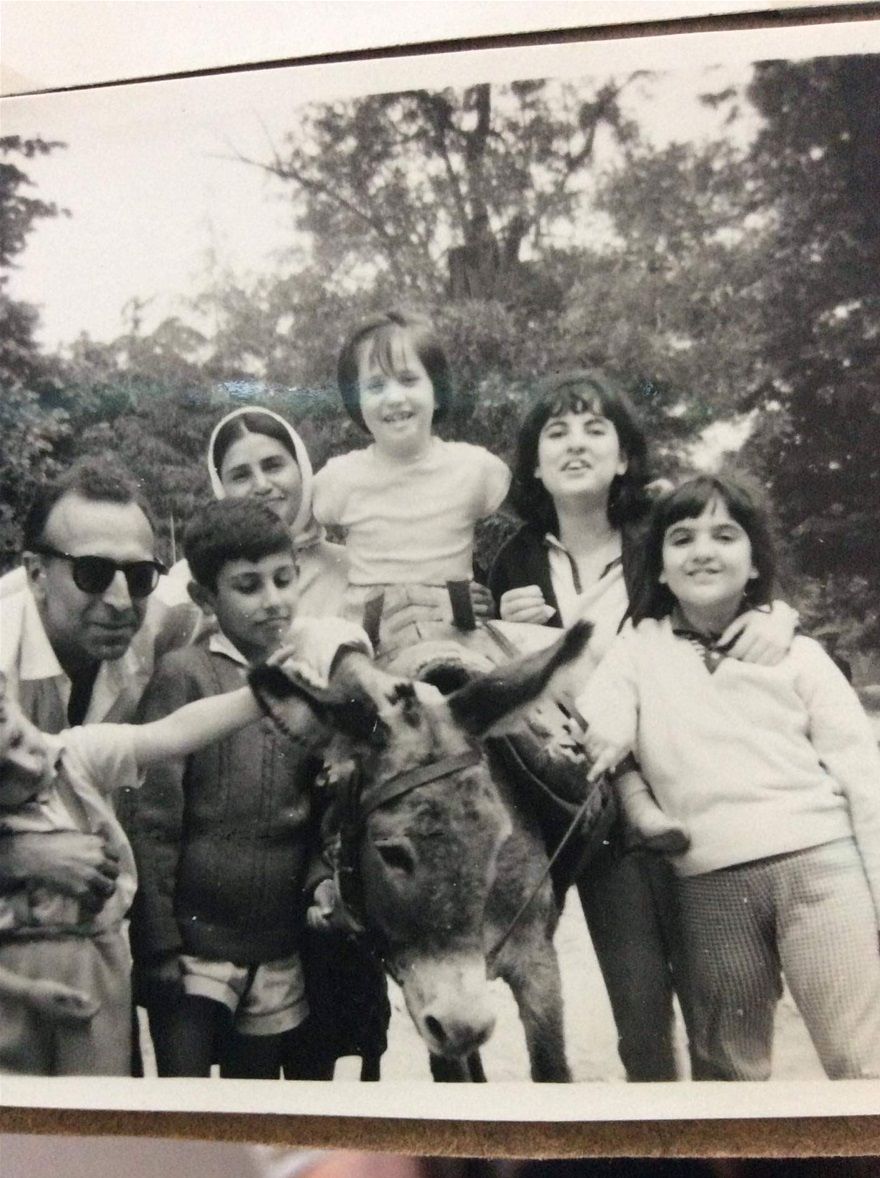 Polonezköy 1964  - Soldan sağa (Çocuklar) - Yusuf Baruh, Sara Levi Ravuna, Venezya (Sarfetti) Altaras ve Sara (Sarfetti) Yanarocak