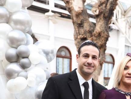 Sonya Baharnu Gülcan ve oğulları