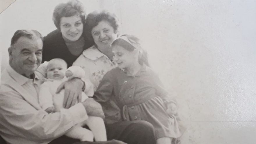 Dayım Yosef, Dalia, Tante Viki, Vikita ve Yosi Sasson - 1966