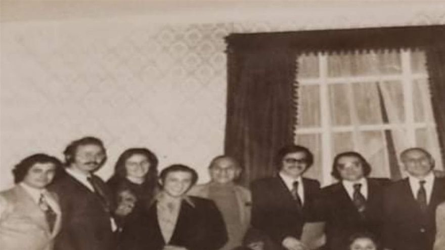 1975 - Harbiye Şehir Tİyatrosu - ''Bu da benim karım'' piyesinden