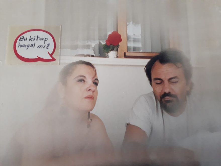 Yusuf ile kitap calişması yaparken